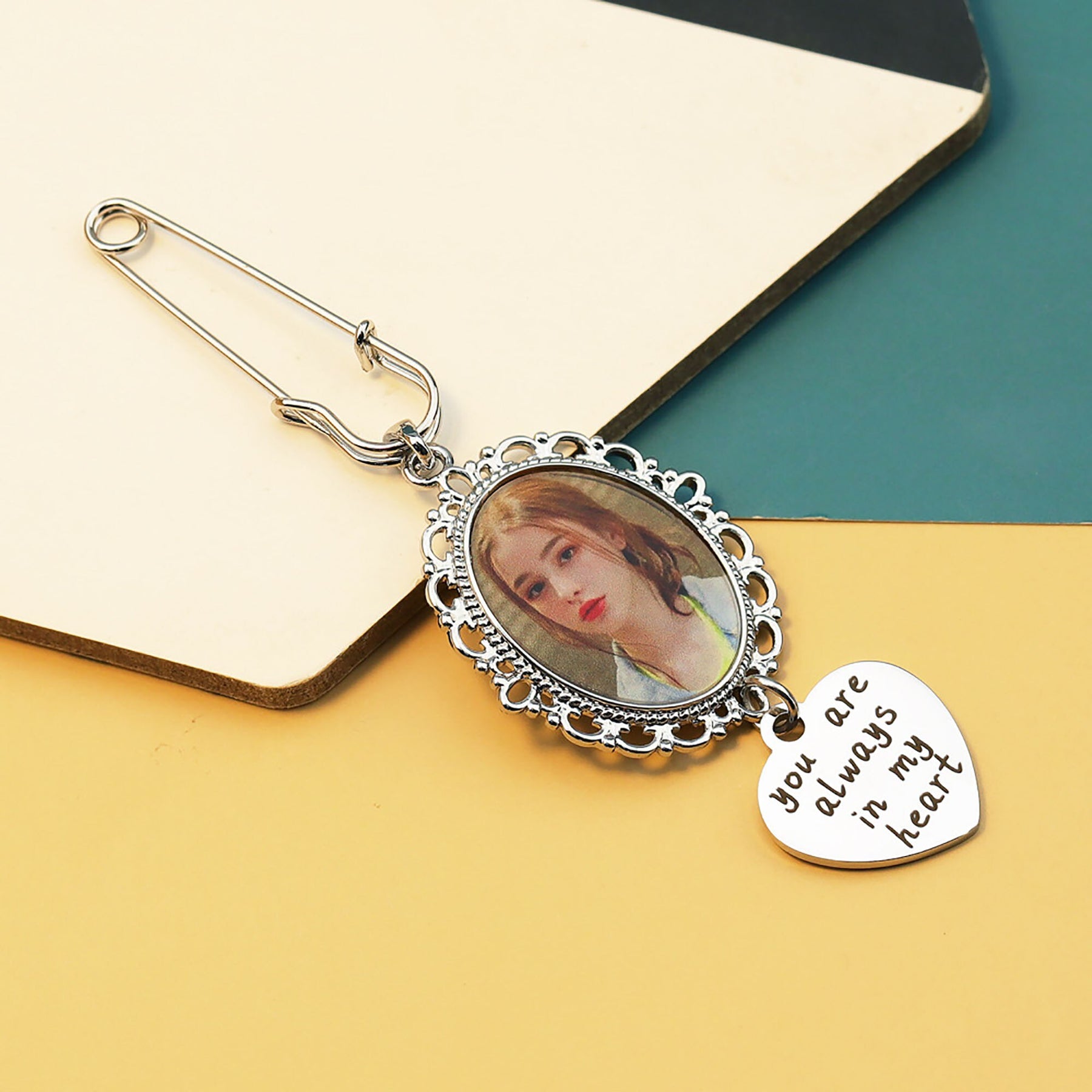 Customizable Photo Brooches Non-Reflective Fixing Clothes Lapel Pins Jewelry