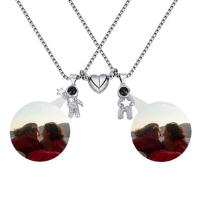 Customizable photo Creative Astronaut Pendant Couple Projection Necklace