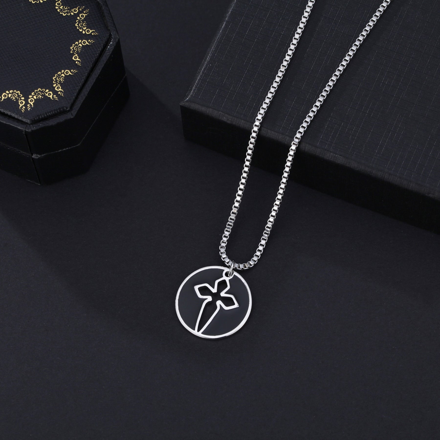 Couples who can customize photosProjection Necklace Pendant Jewelry