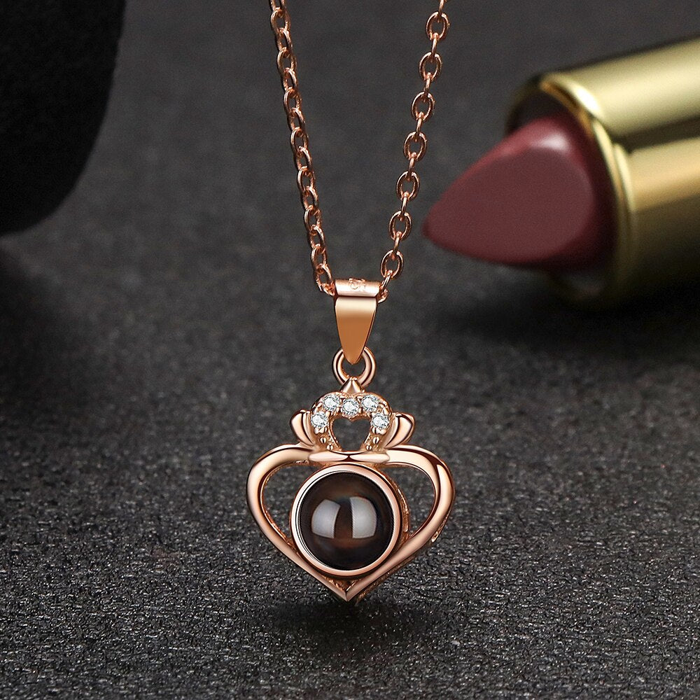 Collana di proiezione personalizzata Collana di proiezione di foto a cuore per donne Regali per amiche da donna