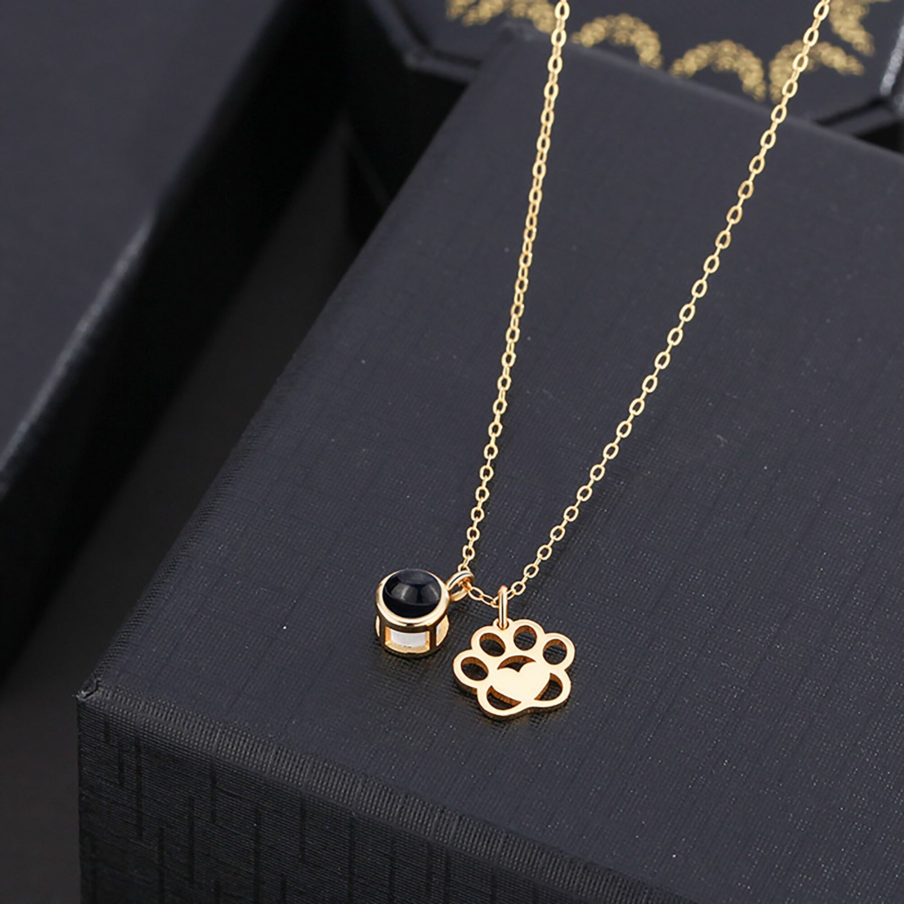 Customized Photo Dog Paws Projection Necklace  Pendant Jewelry For Lover Girlfriend