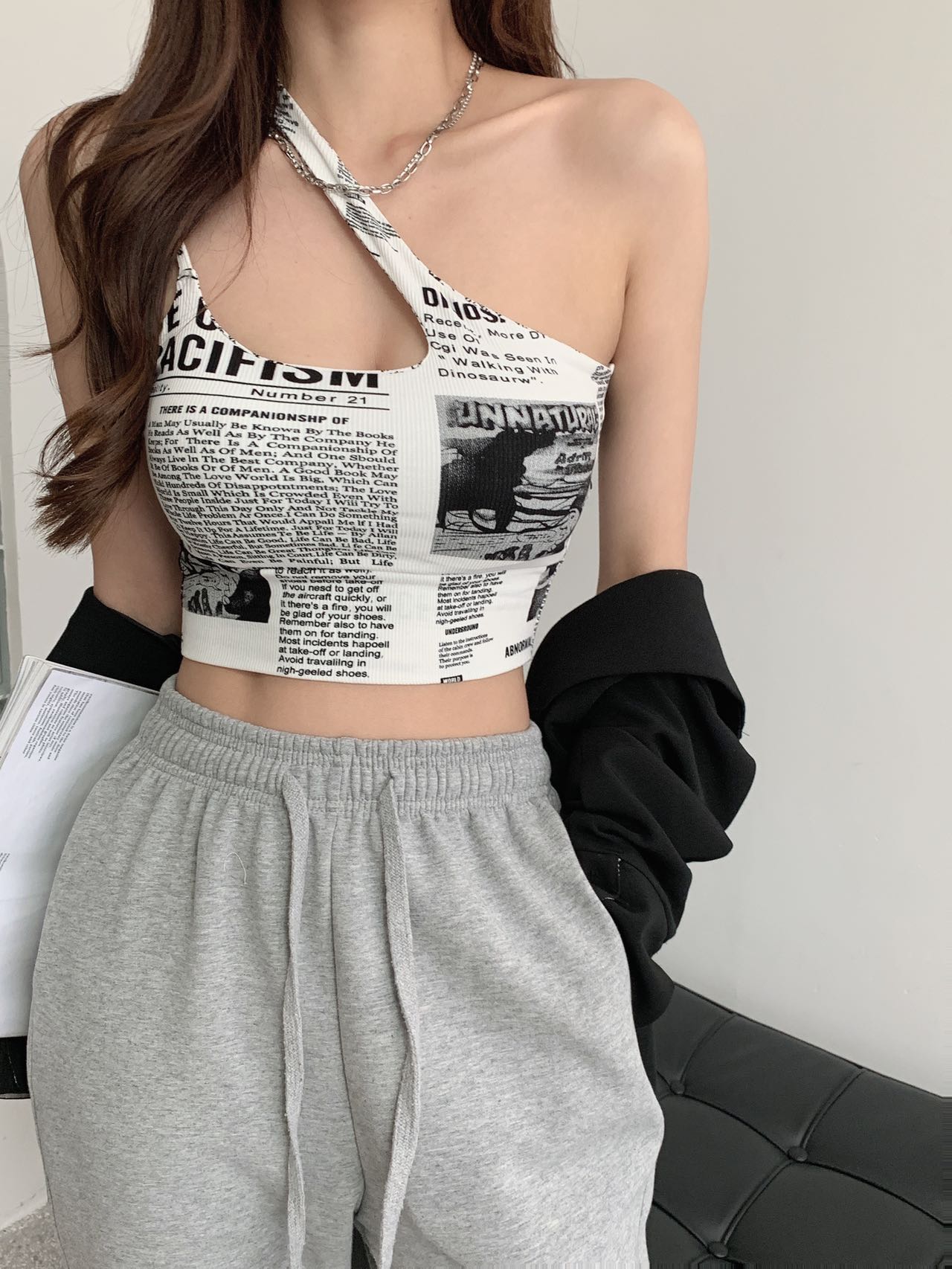 Newspaper Print Camisole Women Slanted Shoulder Hollow Sleeveless Tops Beautiful Back Woman