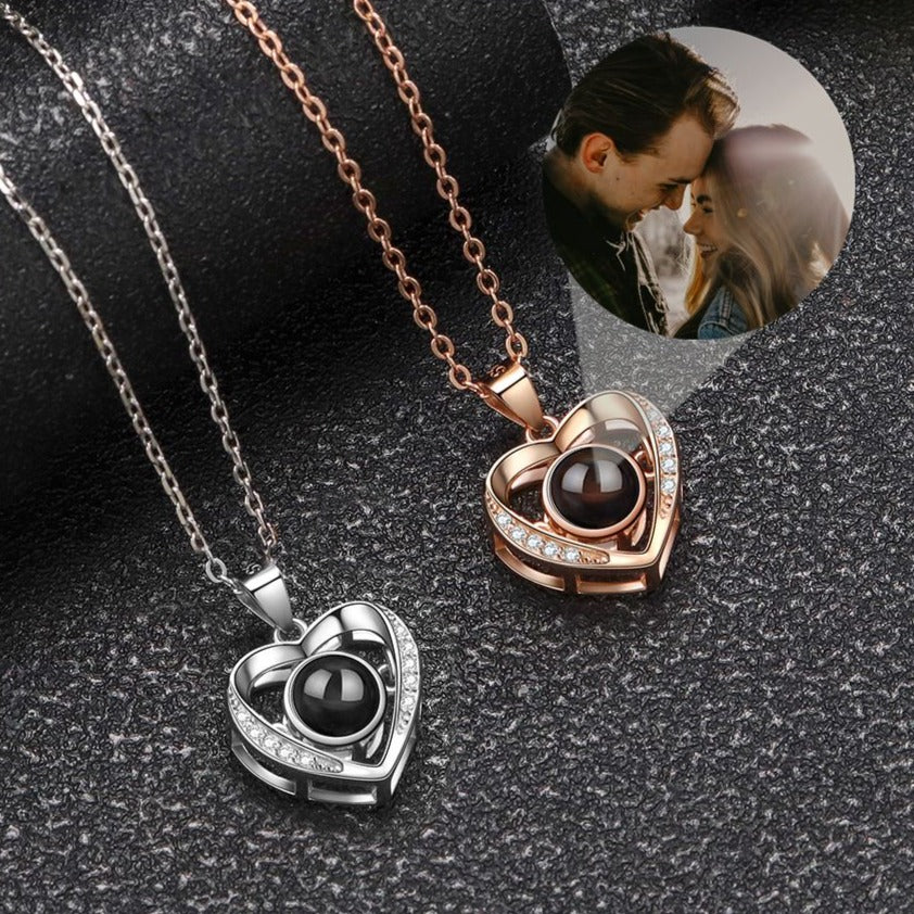 Collana con foto a cuore personalizzata per collana con ciondolo a proiezione da donna