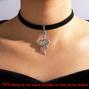 Velvet Choker Necklace for Women Lace Necklace with Pendants Gothic Girl Neck Jewelry