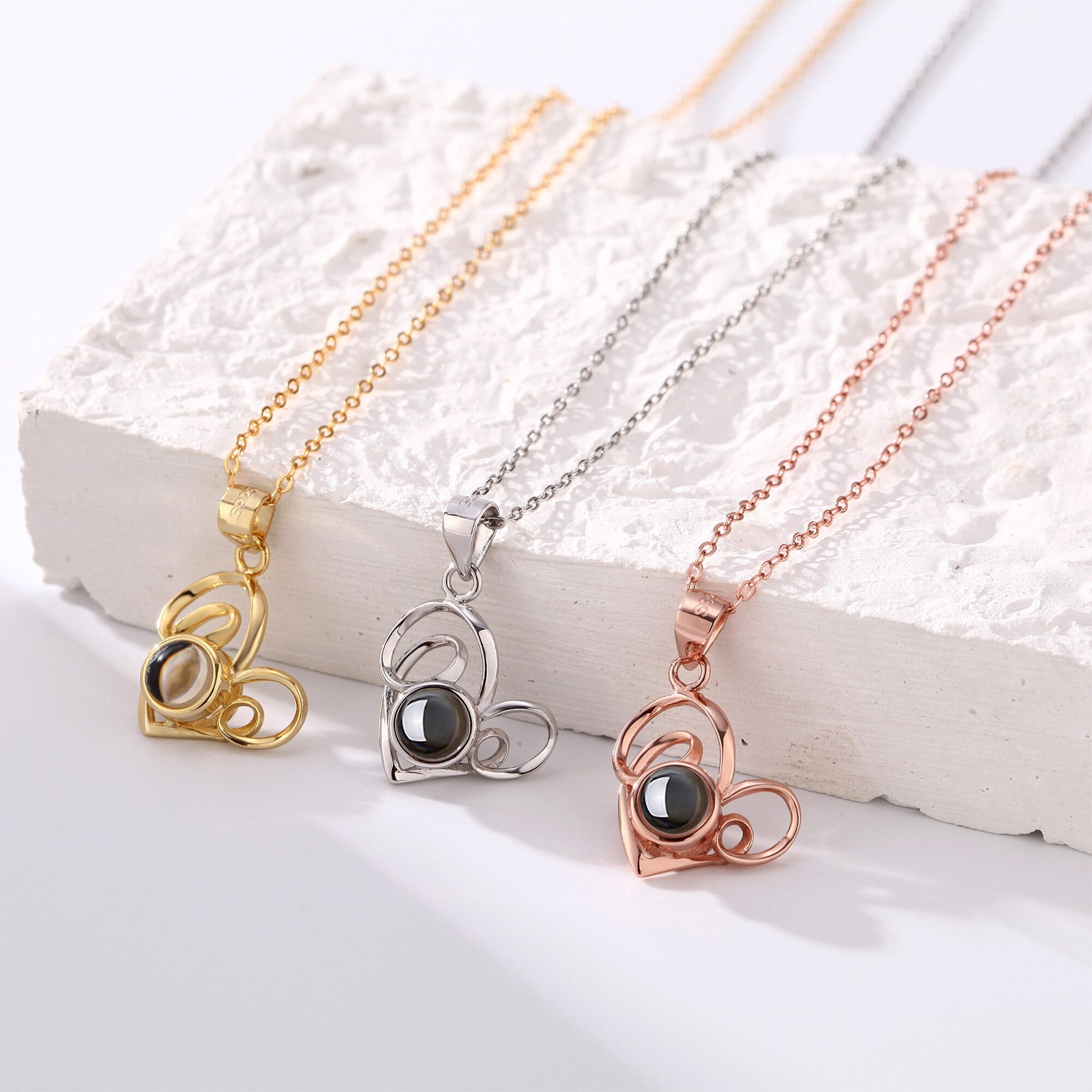 Necklace Round Heart Pendant Romantic Memory Projection Necklaces