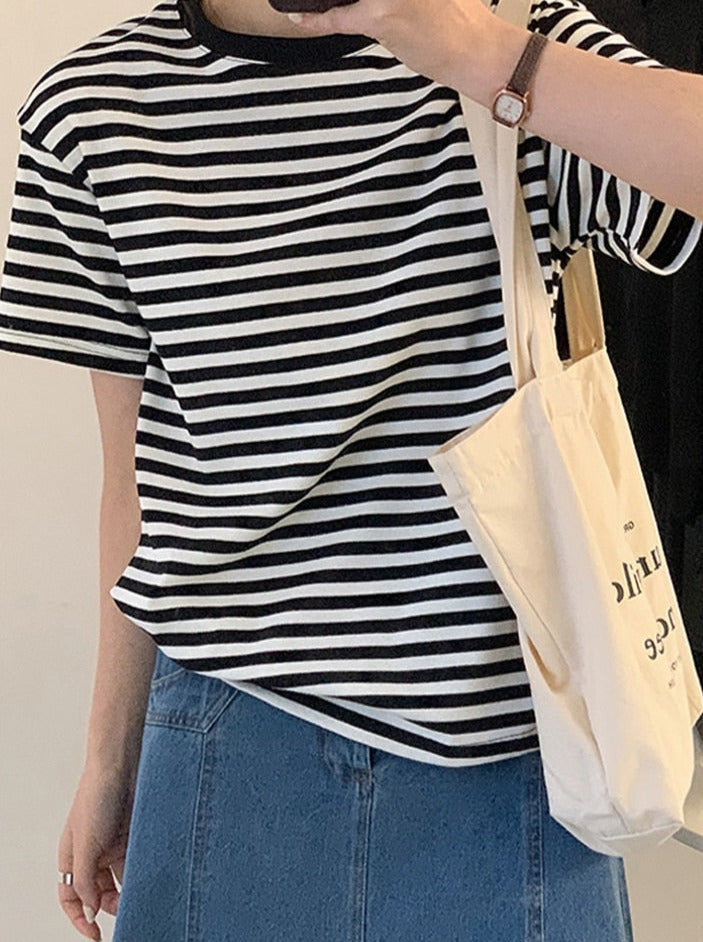 Casual O-neck Women Striped T-shirts  Spring Summer Short Sleeve Loose Female Tops