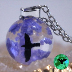 Collana con pendente a forma di luna con sfera rotonda in resina Collana da donna con cielo blu e nuvola bianca