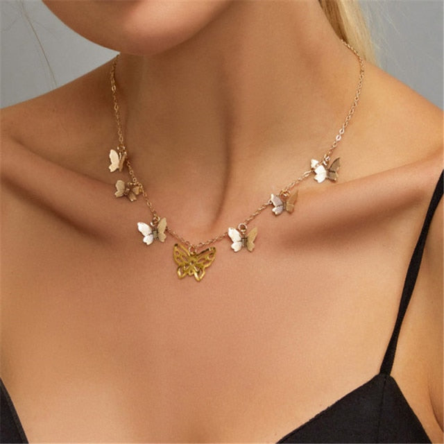 29 stylish Gold necklace on neck Gold chain Women's jewelry layered accesories