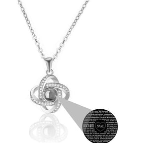 Collana personalizzata con proiezione di 4 foglie Nome personalizzato 100 lingue Ciondolo ti amo