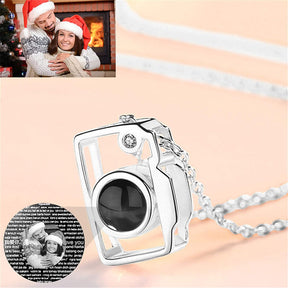 Collana di proiezione a forma di fotocamera classica personalizzata Ciondolo con nome personalizzato con foto